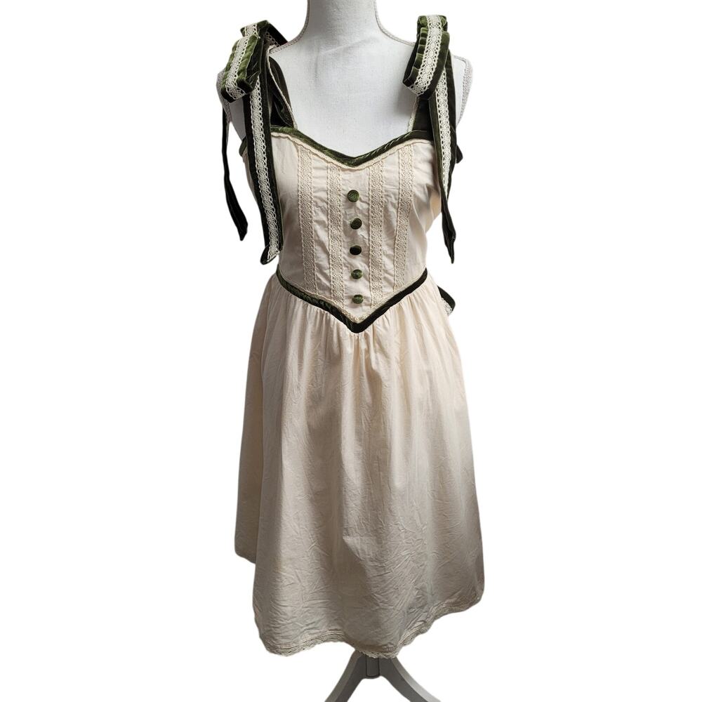Cottagecore midi dress green velvet crochet lace trim Boho retro renaissance